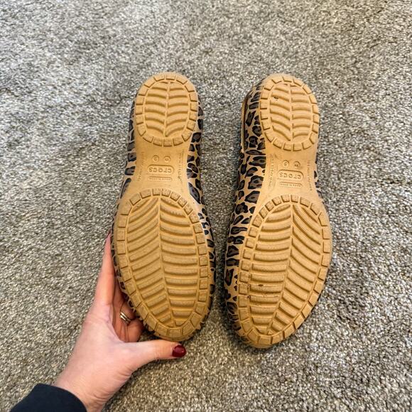 Crocs Kadee Animal Print Slip On Flats Womens Size 9 - Picture 5 of 5